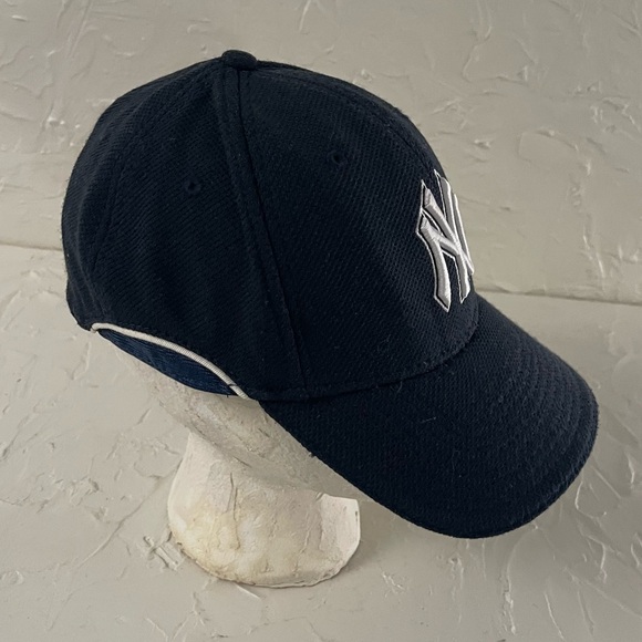 *New Era MLB NY Yankees Men's Dark Blue Hat Sz M/L - Picture 16 of 16